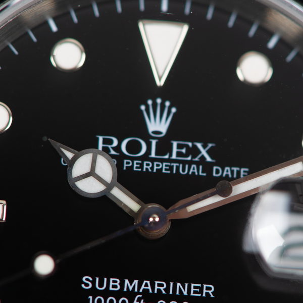 Rolex Oyster Perpetual Submariner 16610 Black Dial 1993